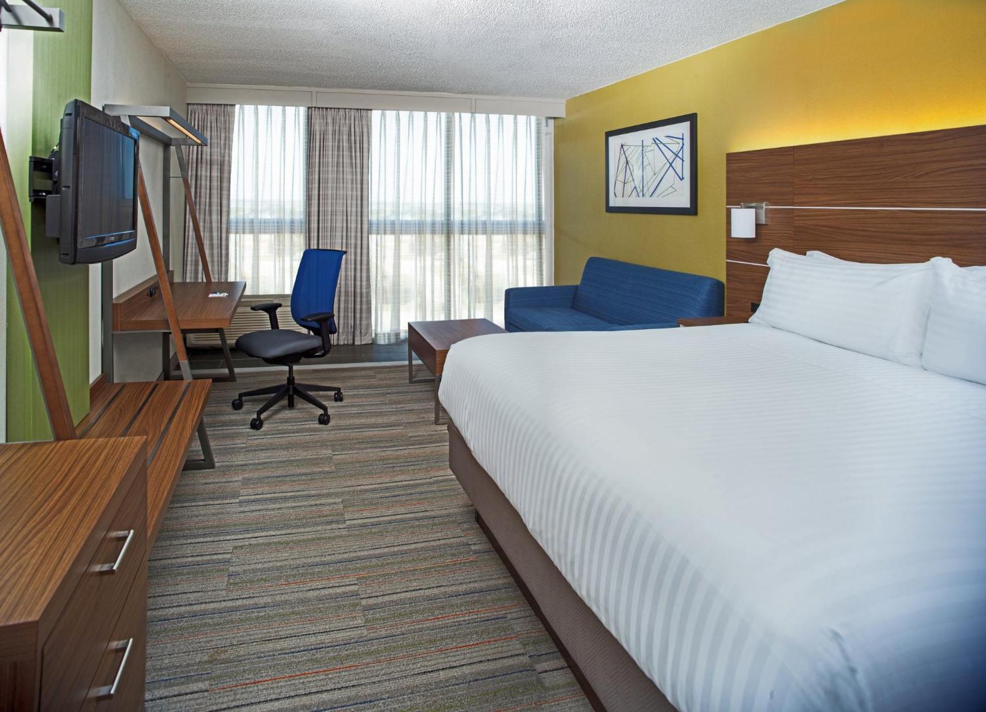 Express Oceanfront By Ihg Resort Nags Head